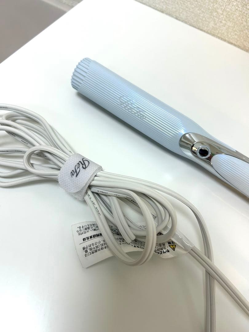 美品　リファ　ストレートヘアアイロン