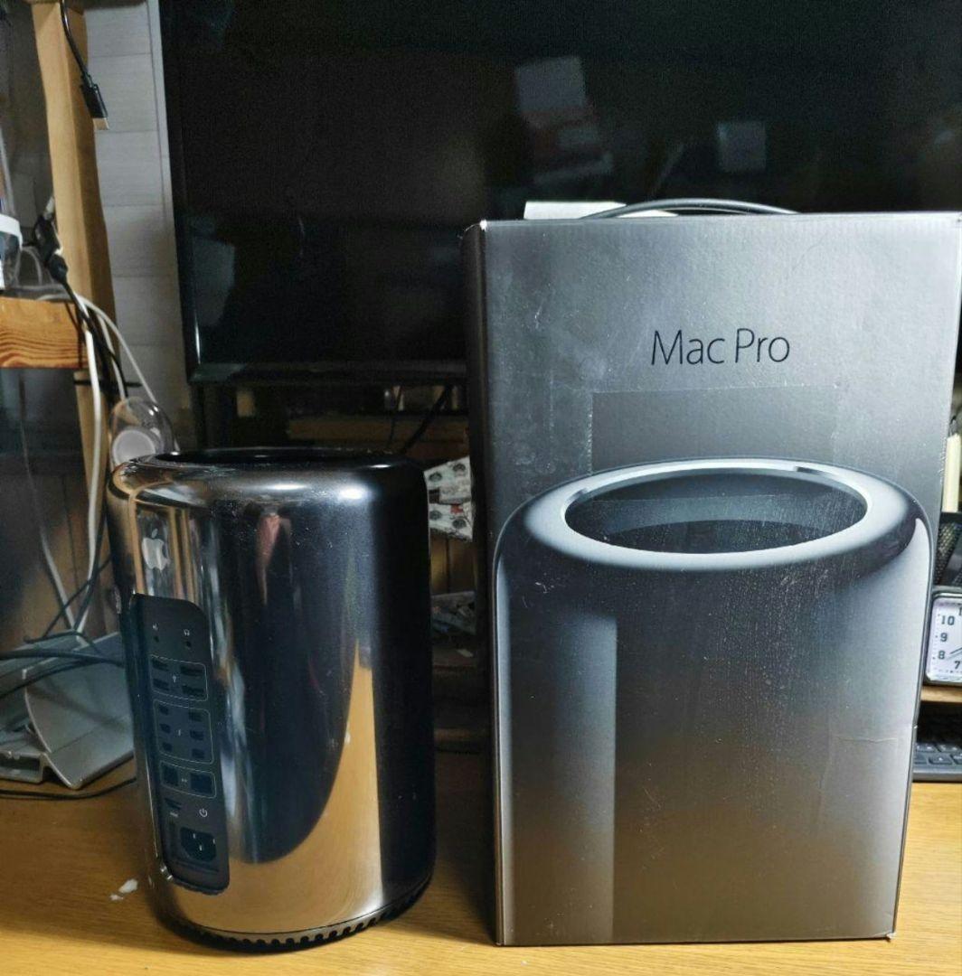 送料込みMac Pro 2013 10コア メモリ32GB 元箱有り