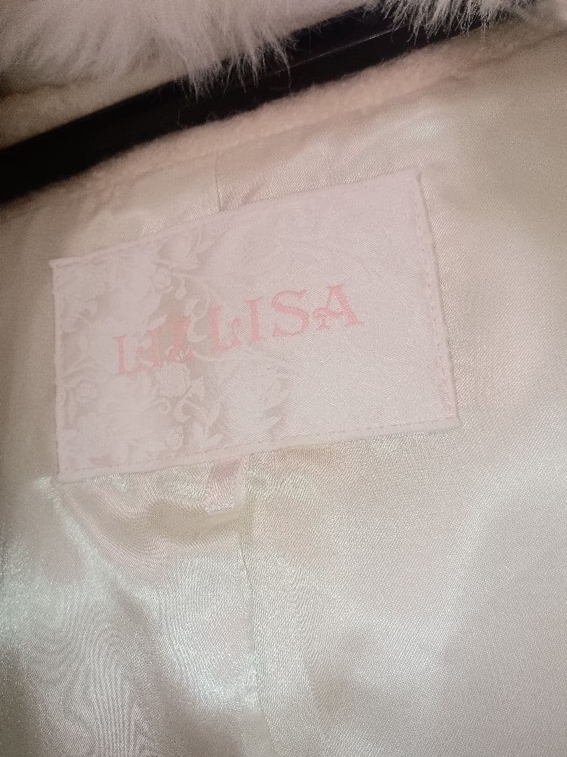 LIZ LISAのミニ丈コートです！