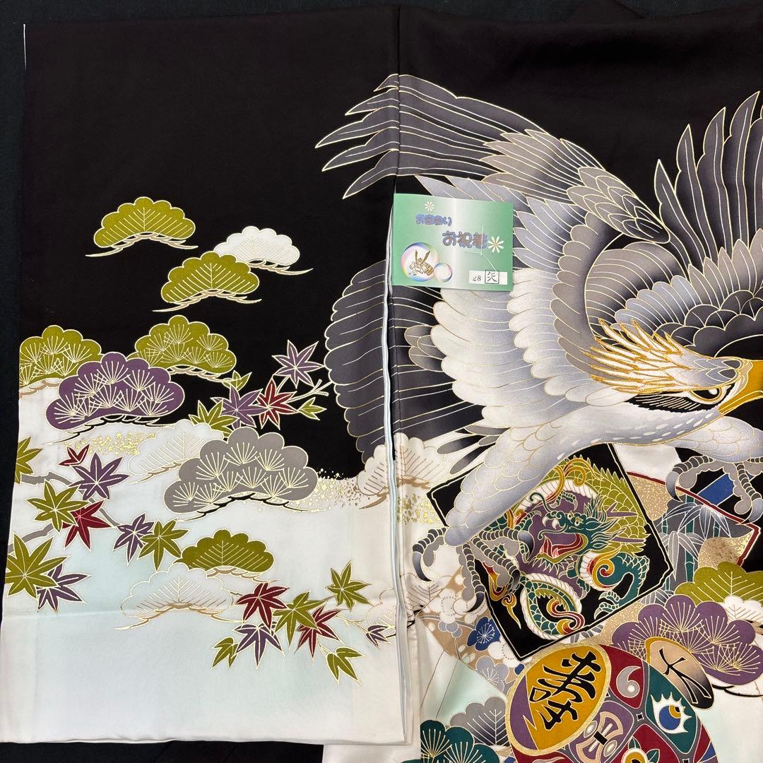 新品「即決価格」正絹産着祝着京友禅豪華刺繍、金彩仕様、特選大鷹と祝色紙宝小槌文