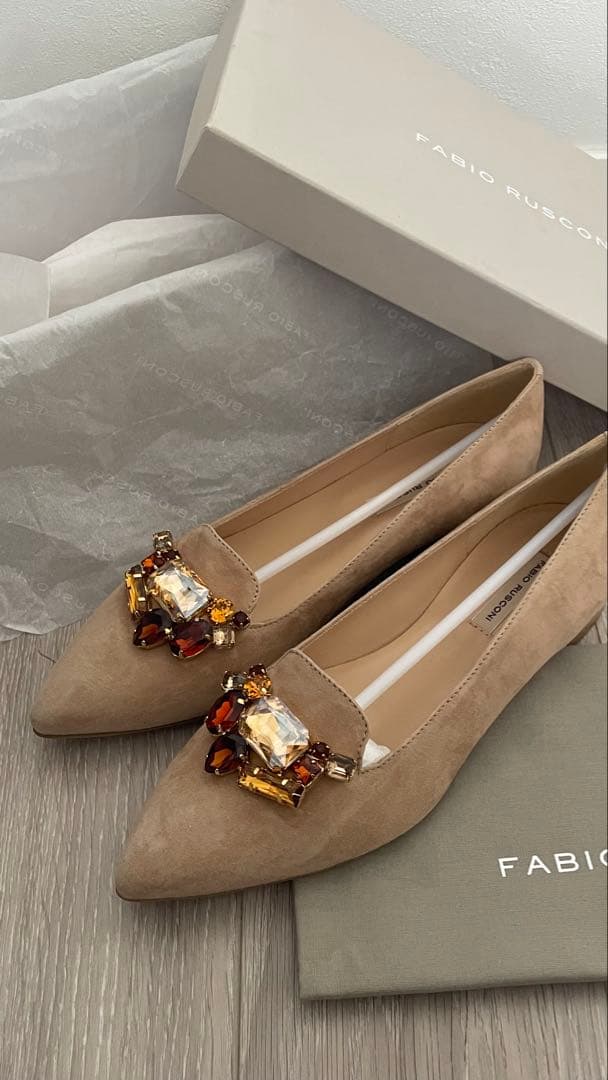試着のみ★美品★ FABIO RUSCONI ビジュー付きフラットシューズ