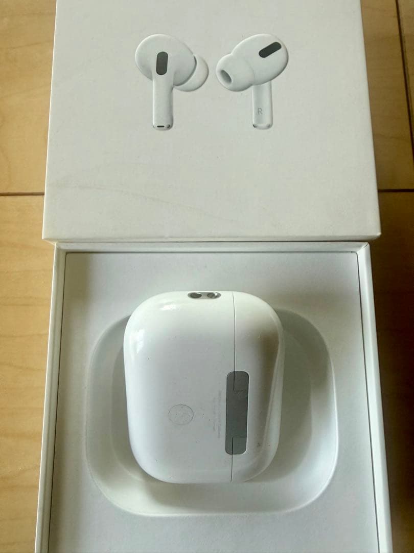 Apple AirPods Pro 2 MagSafe充電ケース(USB-C)付