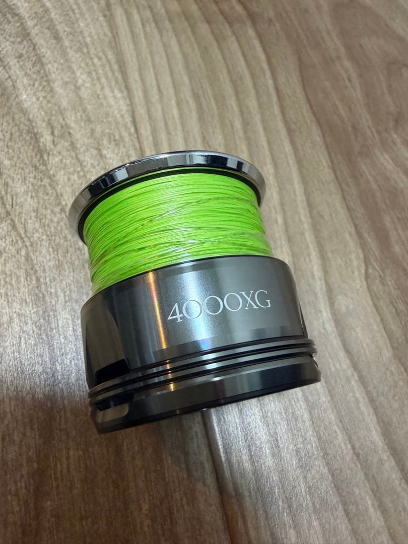 シマノ　24ツインパワースプール・4000XG 純正スプールケース付