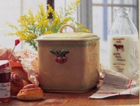 マニー ♪　パン保存容器　入手困難