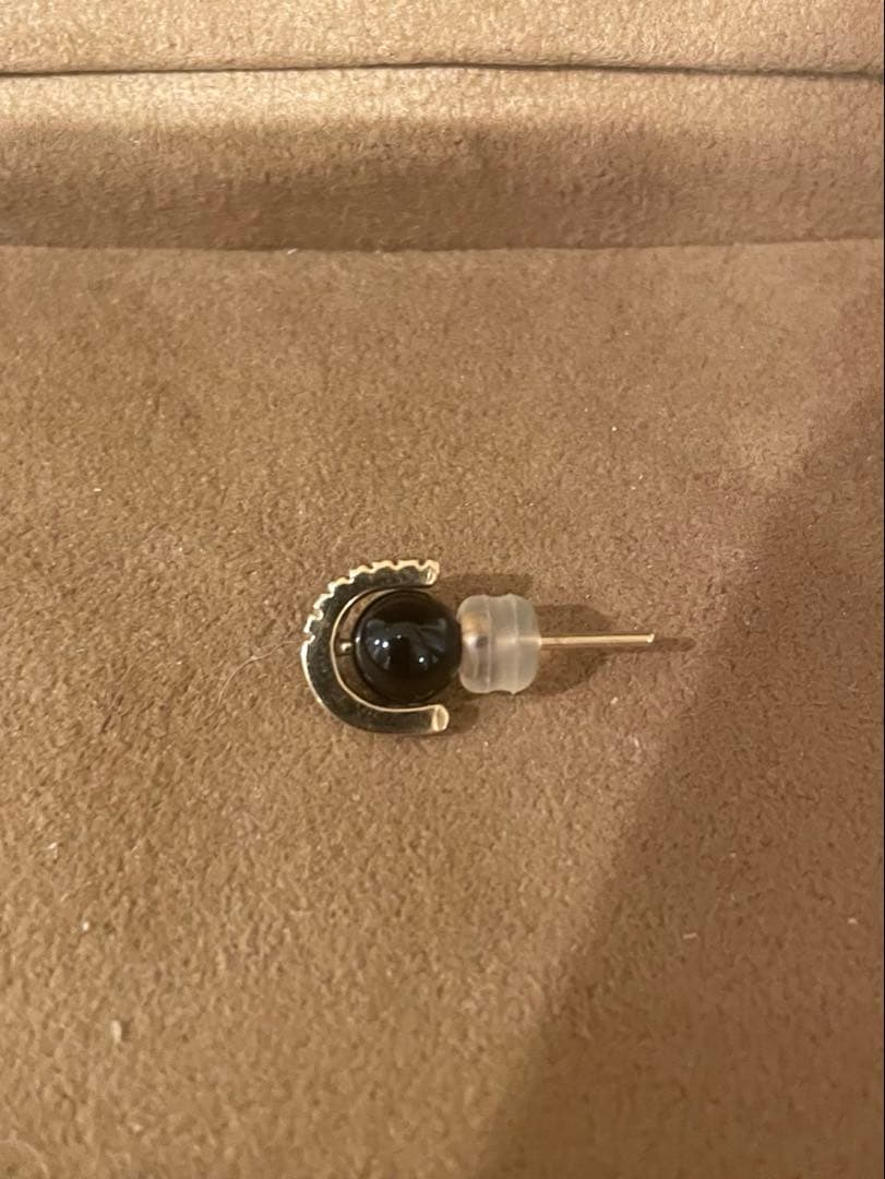 ヒロタカhirotaka オニキスダイヤピアス