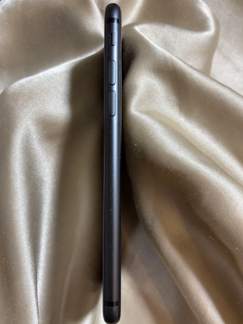 Apple iPhone8 スペースグレイ 【128GB】