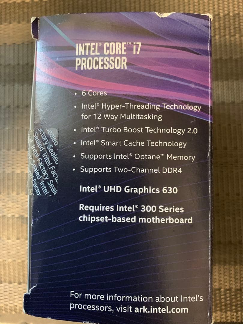Intel Core i7-8700 CPU 箱、説明書付き