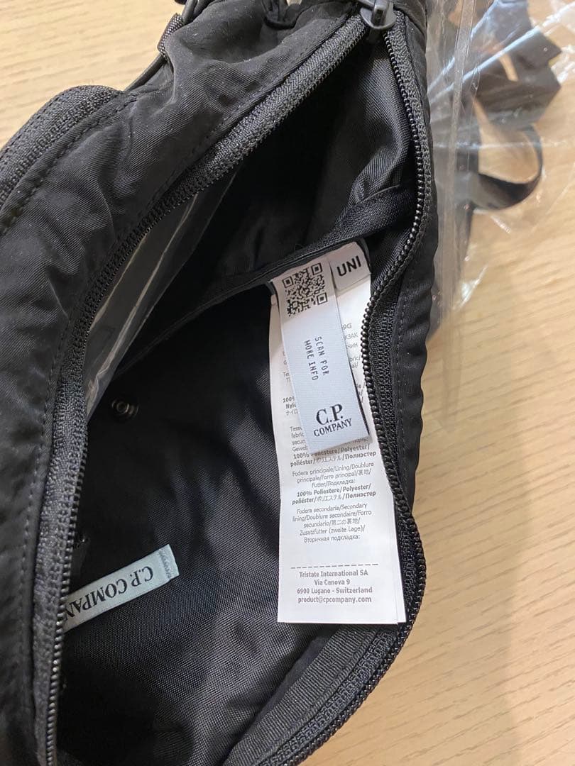 CP company ナイロンショルダーバッグ