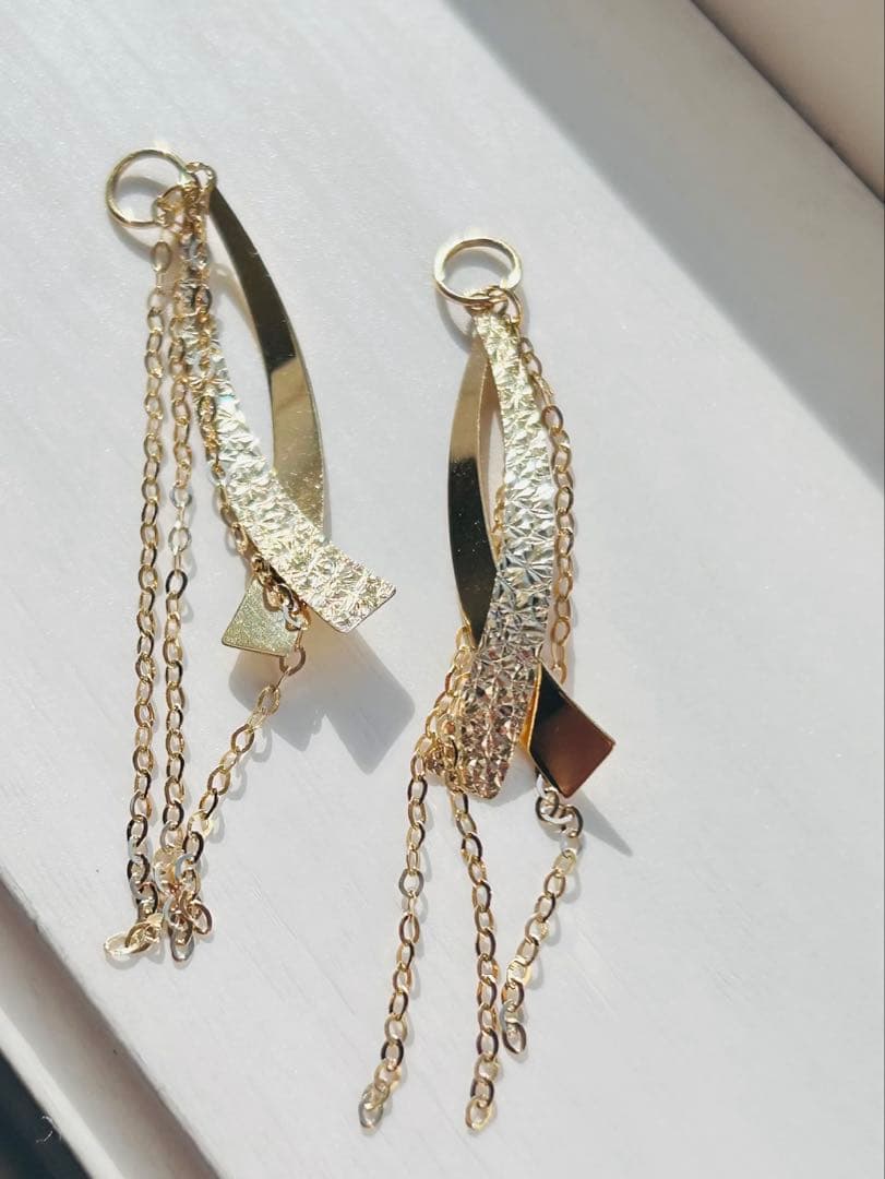 K18YG スイングデザインチャーム