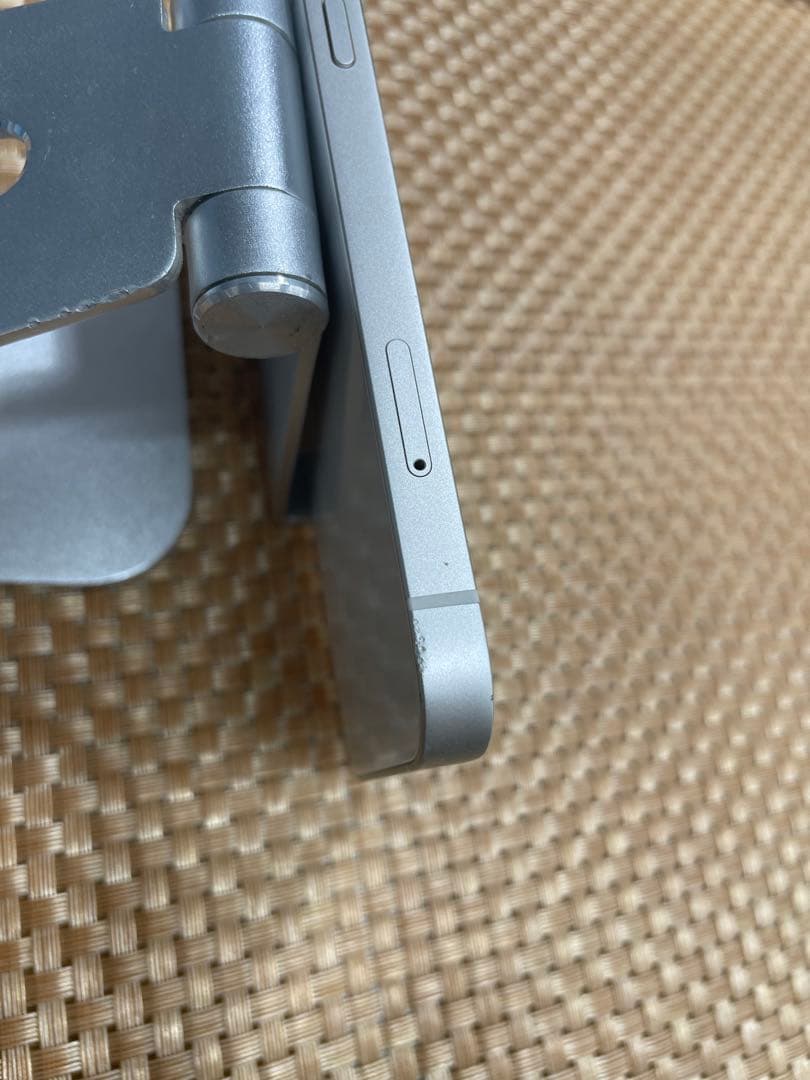 iPhone 13 256 GB スターライトSIMフリー【5232】