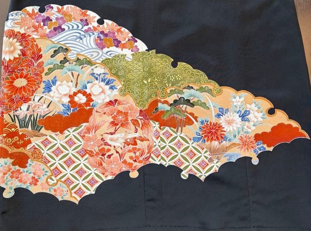 着物リメイク　黒留袖　ロングワンピース　　花鞠