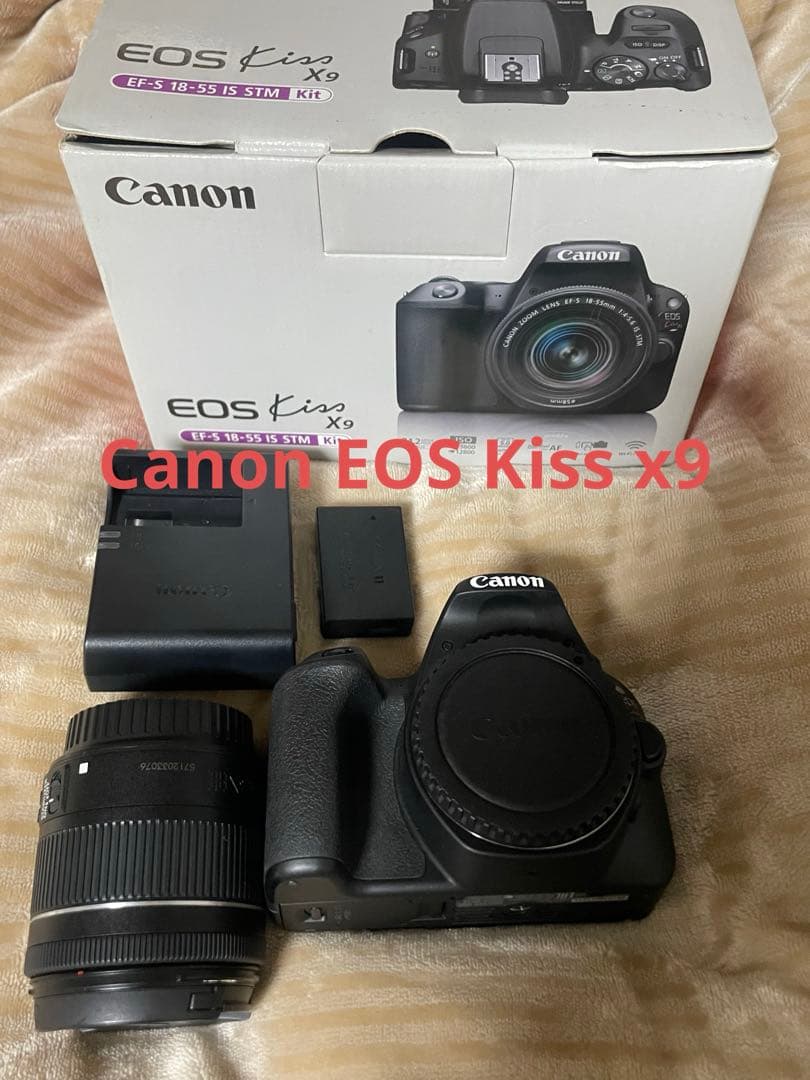 Canon EOS Kiss X9 本体 + レンズ