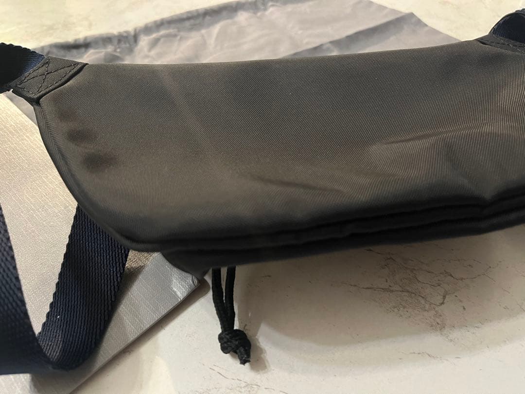 【最終値下げ】BALENCIAGA ボディバッグ