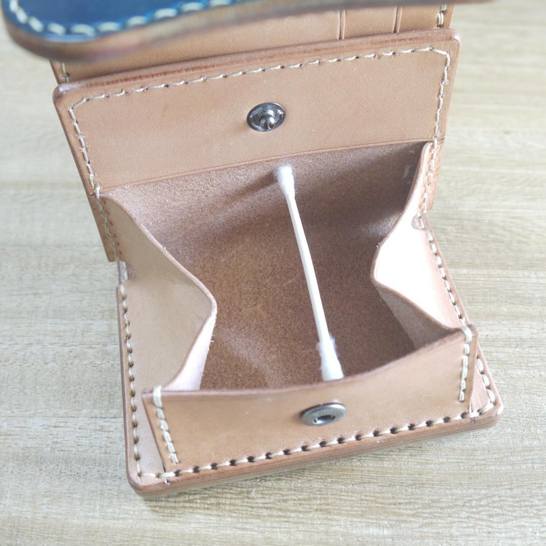 ヌメ革　栃木レザー　サドルレザー　コンパクトウォレット　三つ折り　青/生成り