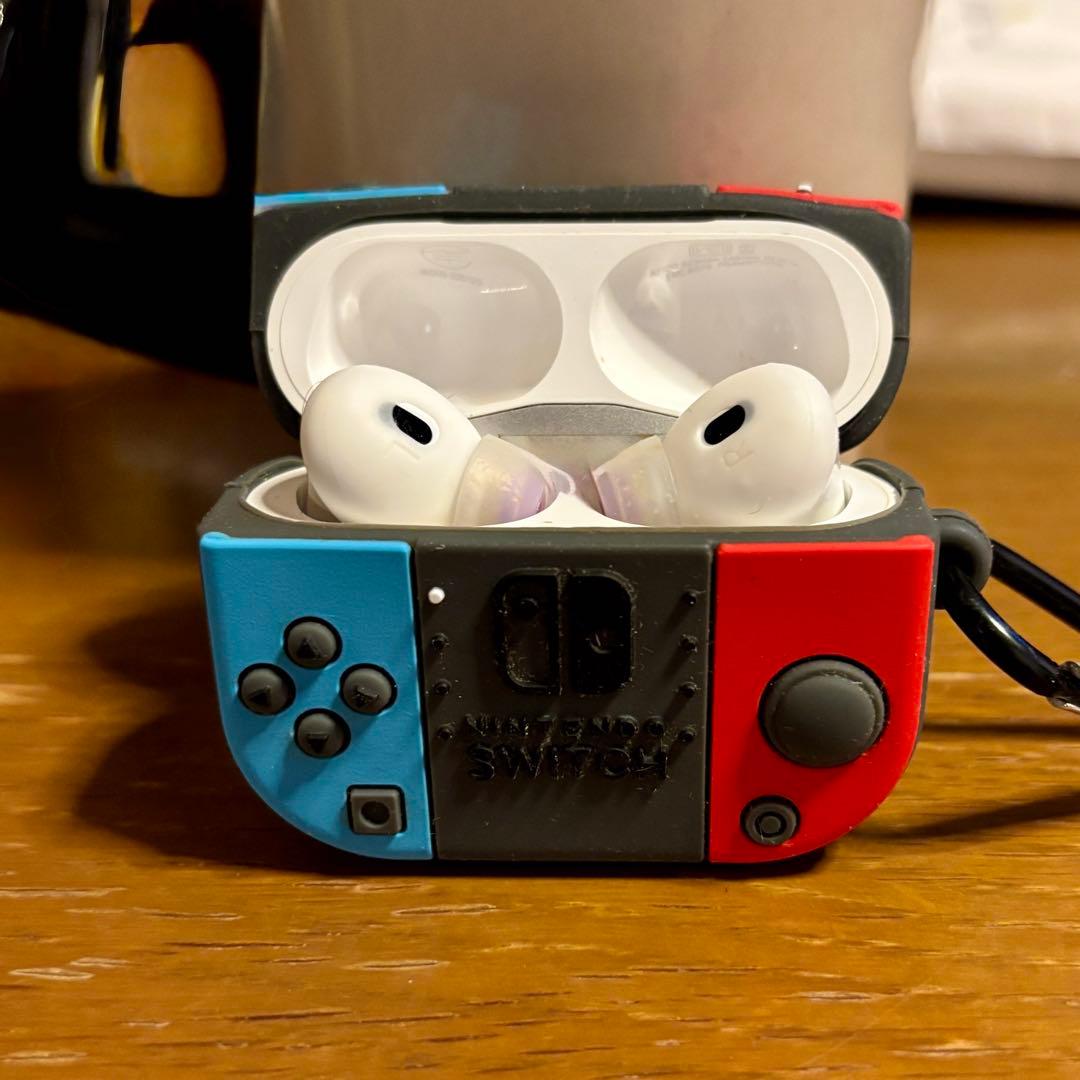 【超美品・付属完備】AirPods Pro 第2世代 本体＋Switchケース付