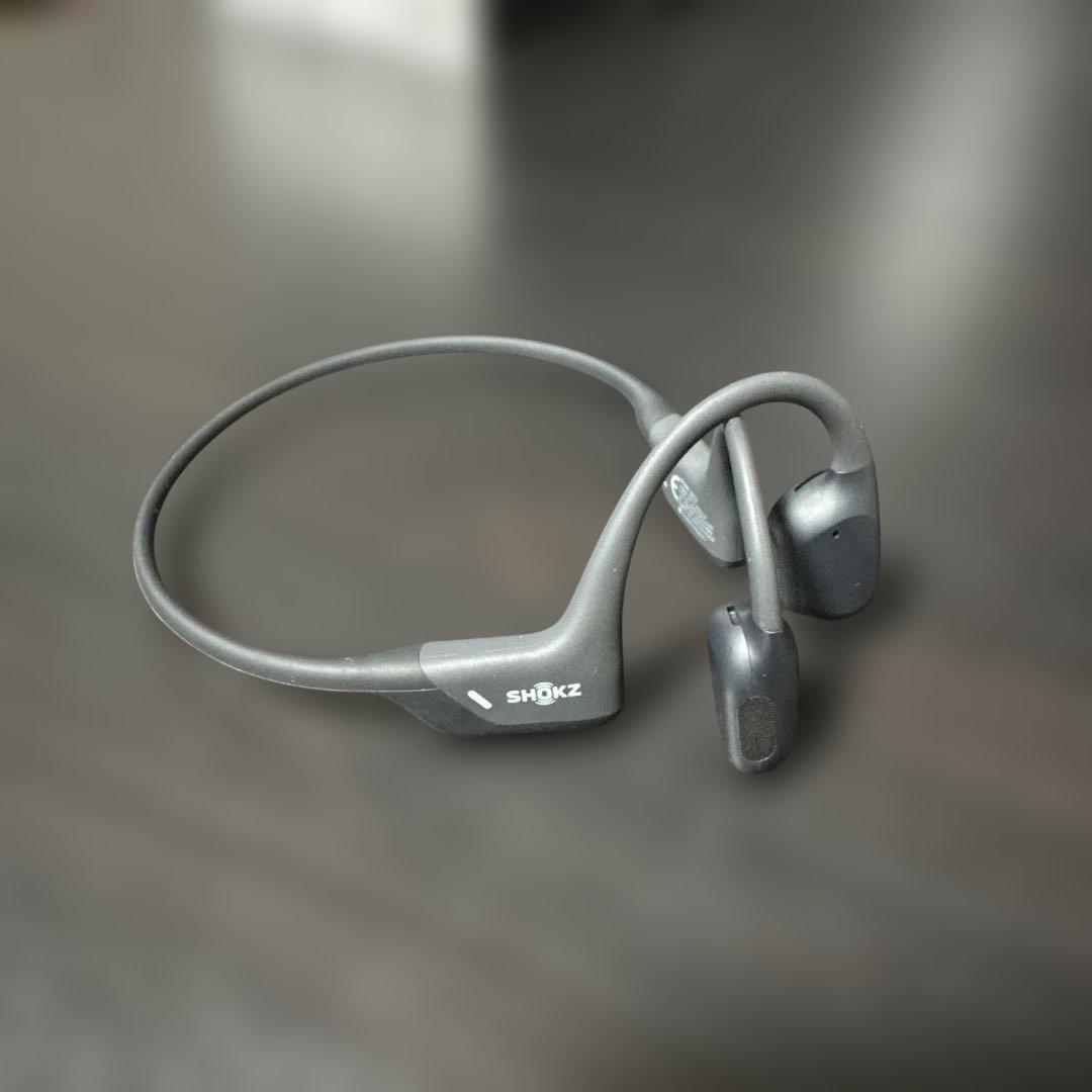 SHOKZ OPENRUN PRO（骨伝導イヤホン）