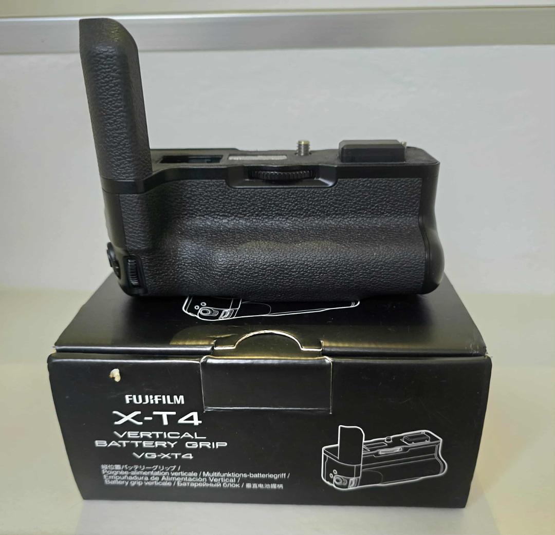 富士フイルム(FUJIFILM) 縦位置バッテリーグリップ VG-XT4 超美品