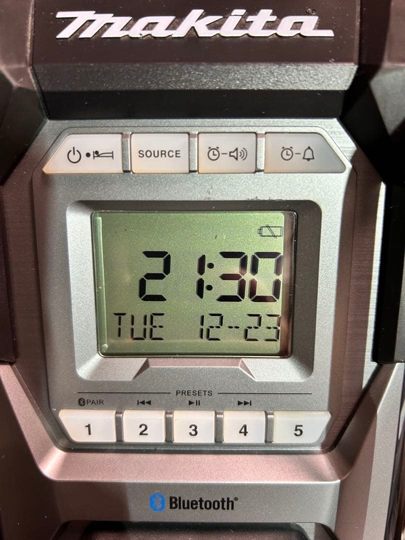 Makita Bluetoothスピーカー 充電式ラジオ(黒)MR002GZB