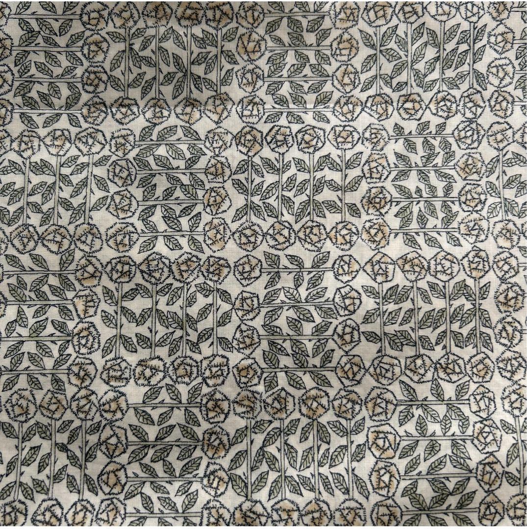 ミナペルホネン　スマホポーチ　キルト　forestdiamond