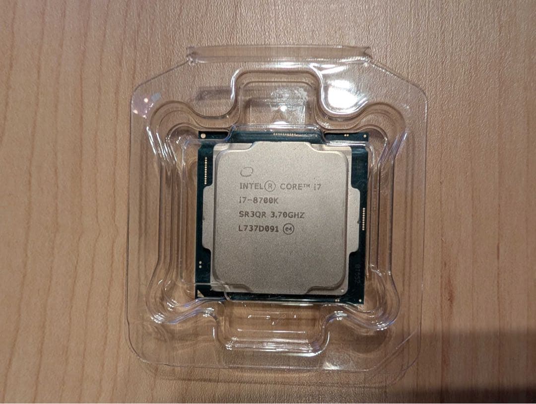 動作確認済Intel Core i7 8700K プロセッサー 本体＋マニュアル