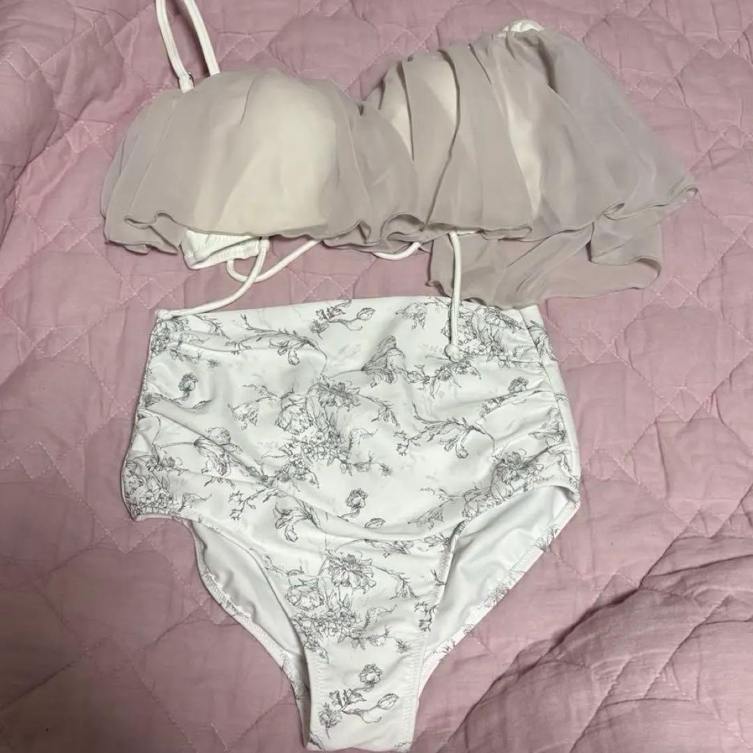 2025年新作　ワンショルフリルワイヤービキニ　San-ai Resor