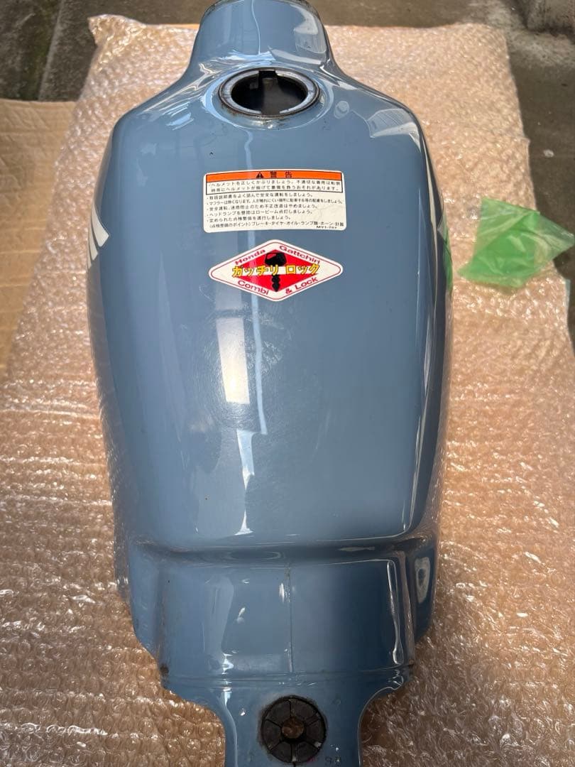 ル*フ様 ftr223ボニーブルー　純正タンク