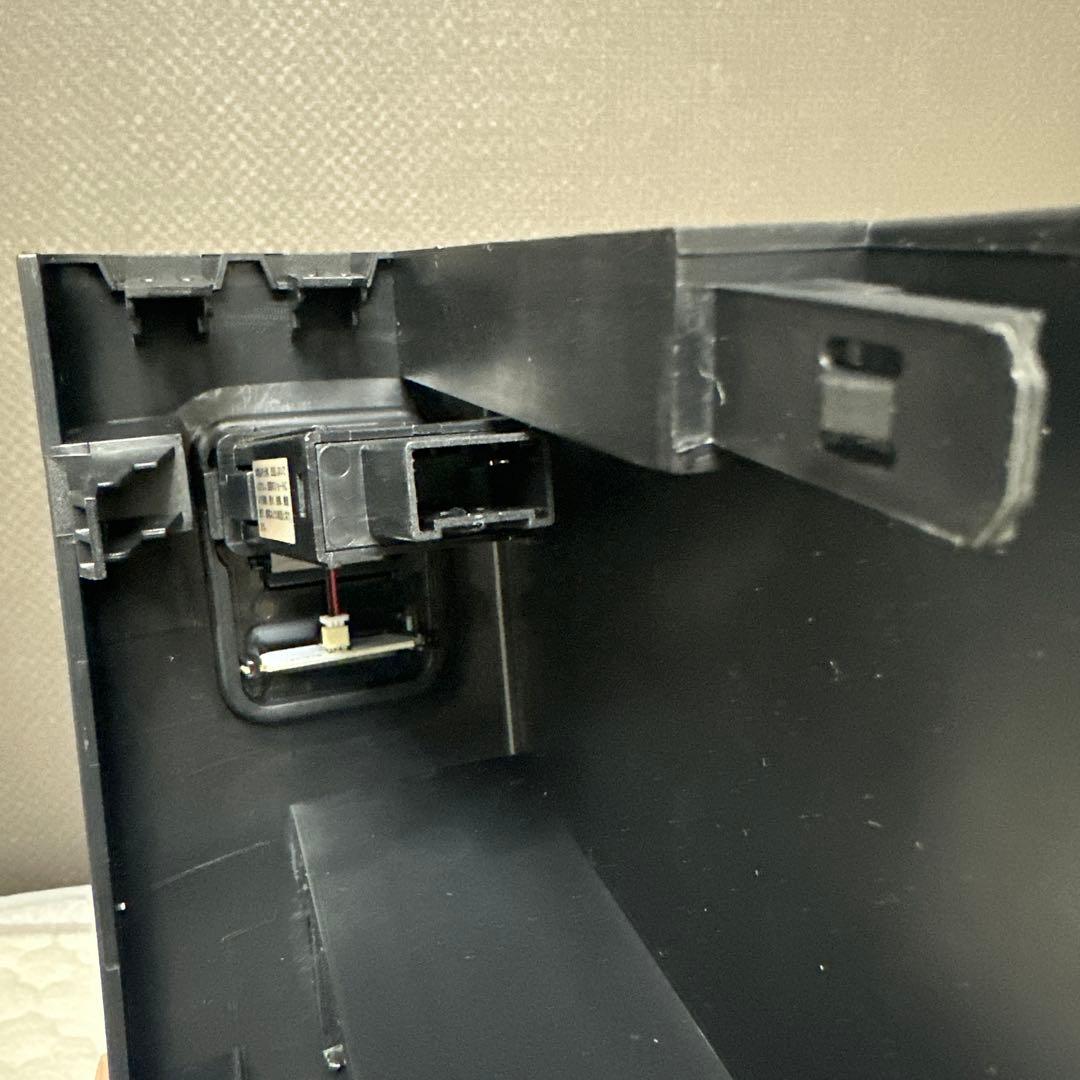 30アルファード 後席USB増設ポート 2列目用 Type-A/Type-C