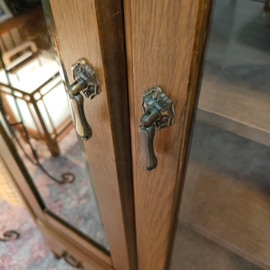 昭和レトロ クラシカル 3枚扉ガラスキャビネット食器棚/飾り棚 日本製