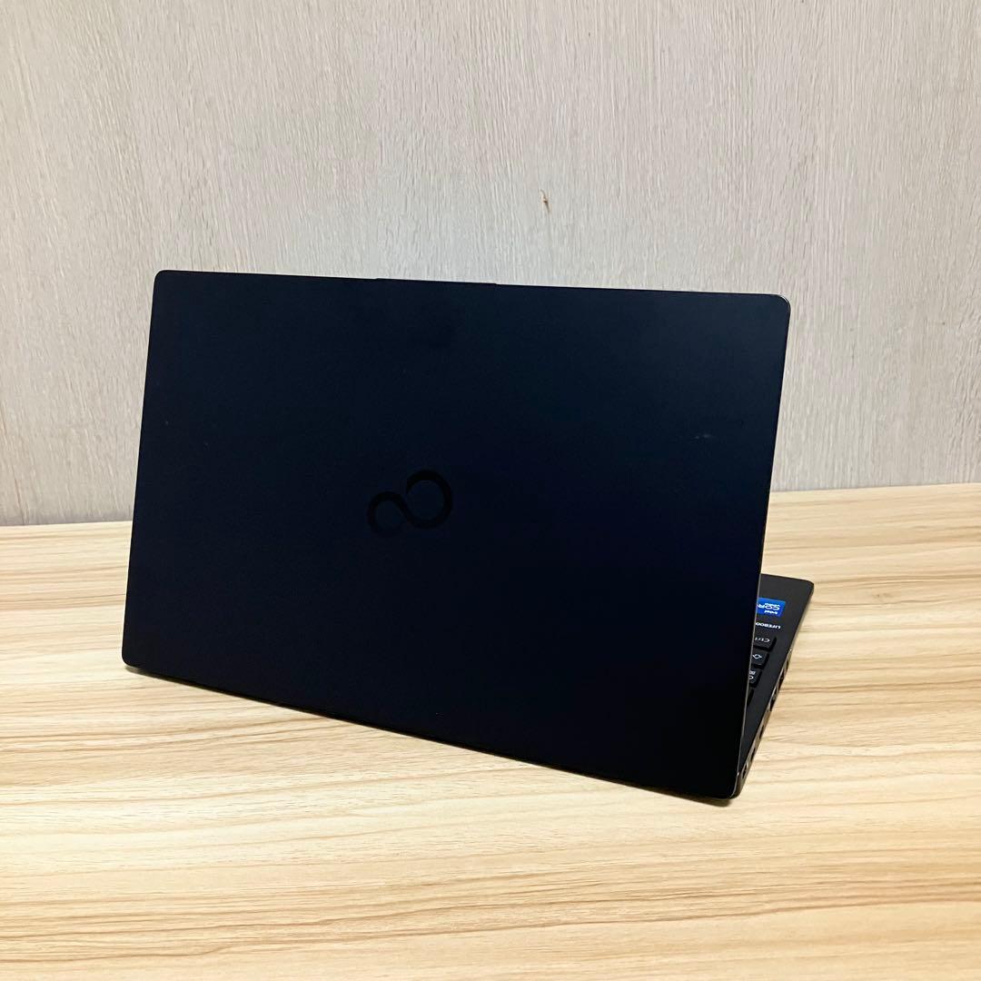 第11世代！LIFEBOOK U9311F core i5 Windows11