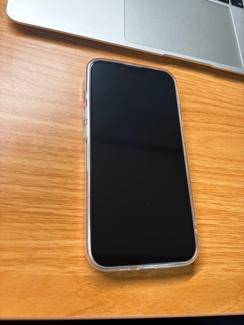 Apple iPhone 13 ホワイト 本体 クリアケース付き