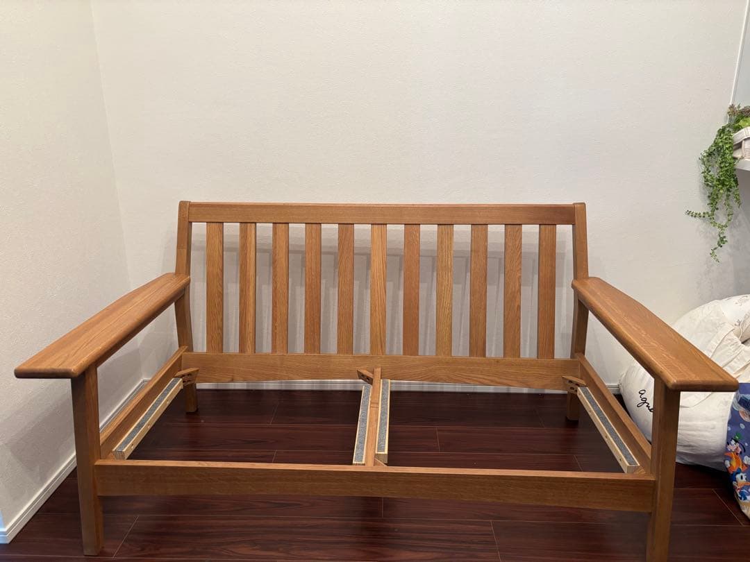 2人掛け　デザイナーズ　木枠ソファ