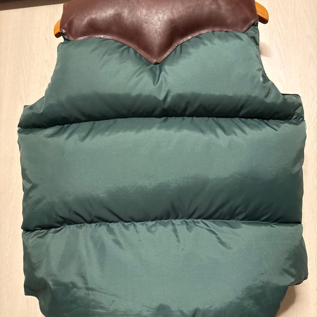 【美品】Rocky Mountain Feather bed ダウンベスト　38