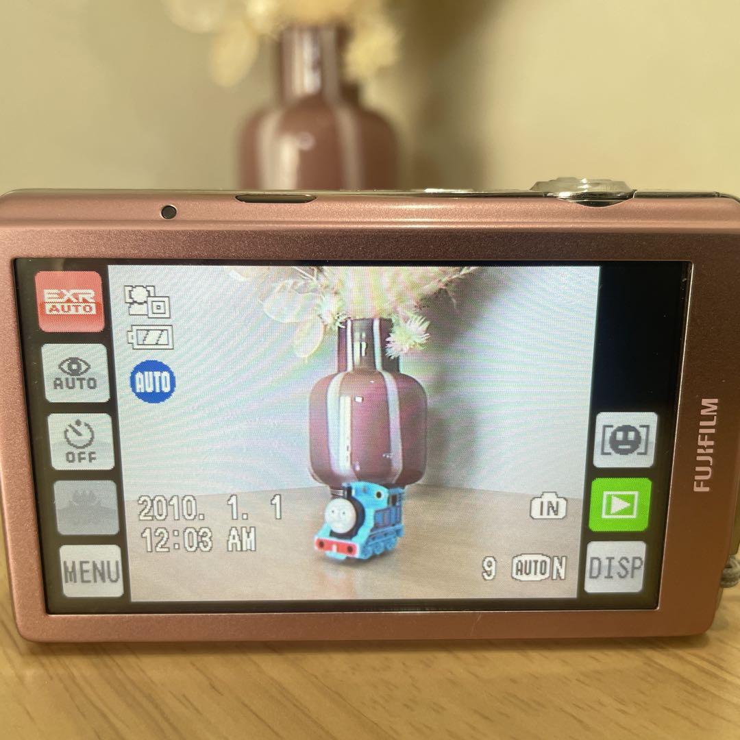 FUJIFILM FinePix Z800EXR ピンク