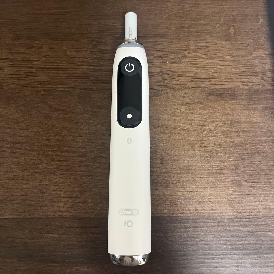 オーラルビーoralbiO 電動歯ブラシ本体 ホワイト 充電器付き
