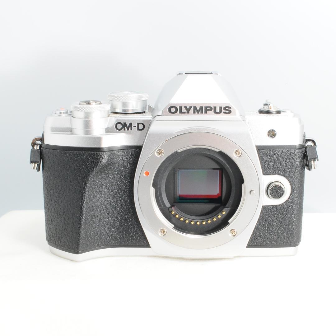 ★美品★OLYMPUS OM-D E-M10 Mark Ⅲ ダブルレンズキット