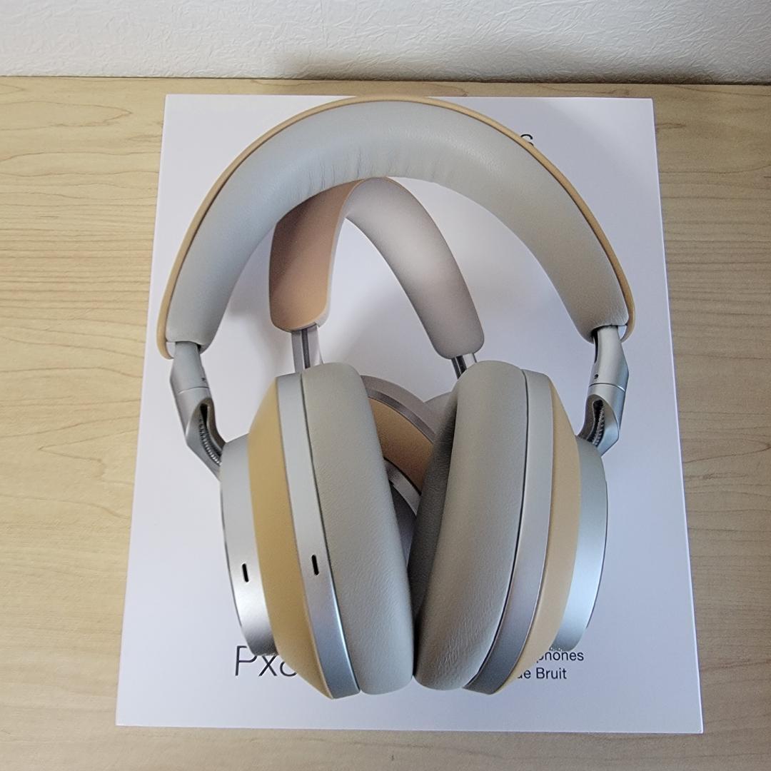 【ほぼ新品】Bowers & Wilkins Px8