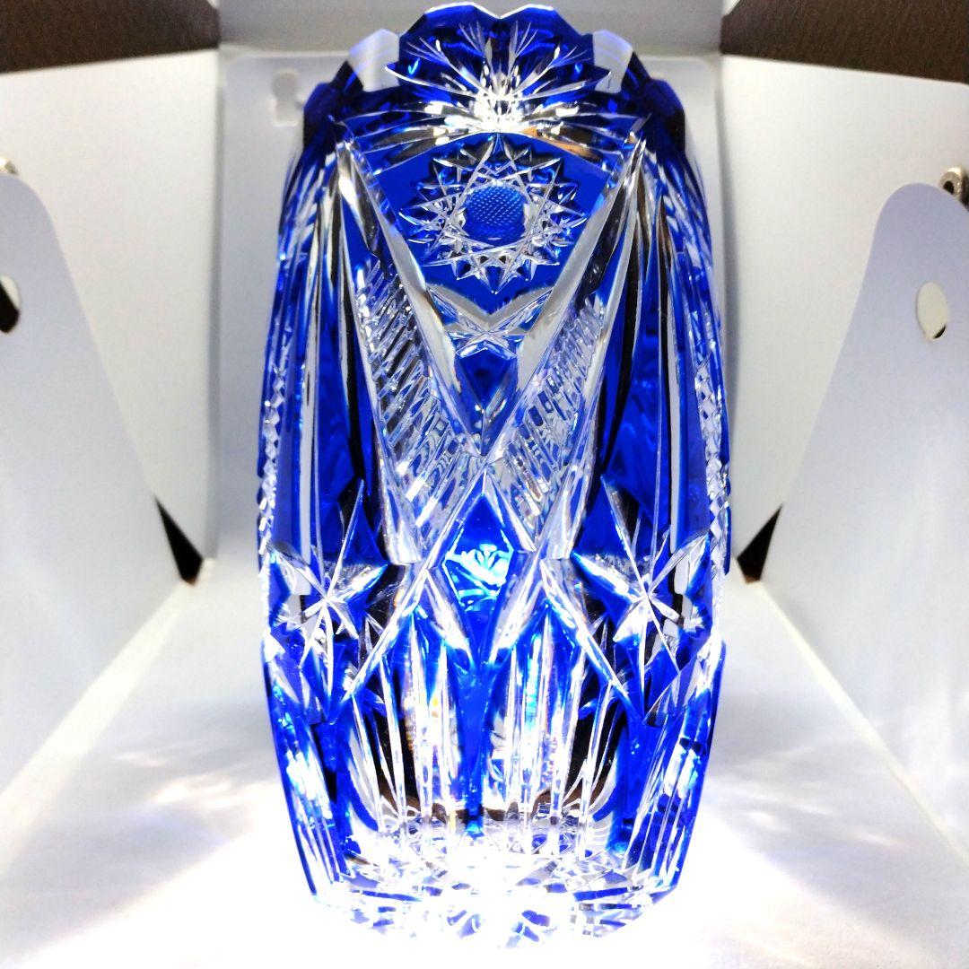 新品イタリア製江戸切子風青色被せガラスクリスタル花瓶花器フラワーベース薩摩切子