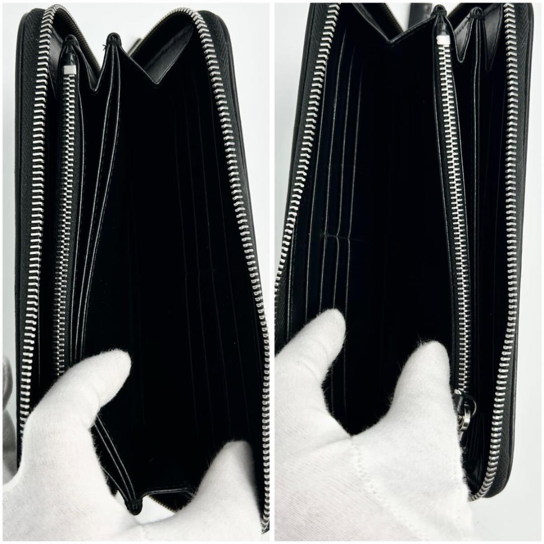 近年モデル　プラダ　ラウンドファスナー　ブラッシュドレザー　三角ロゴ　ブラック