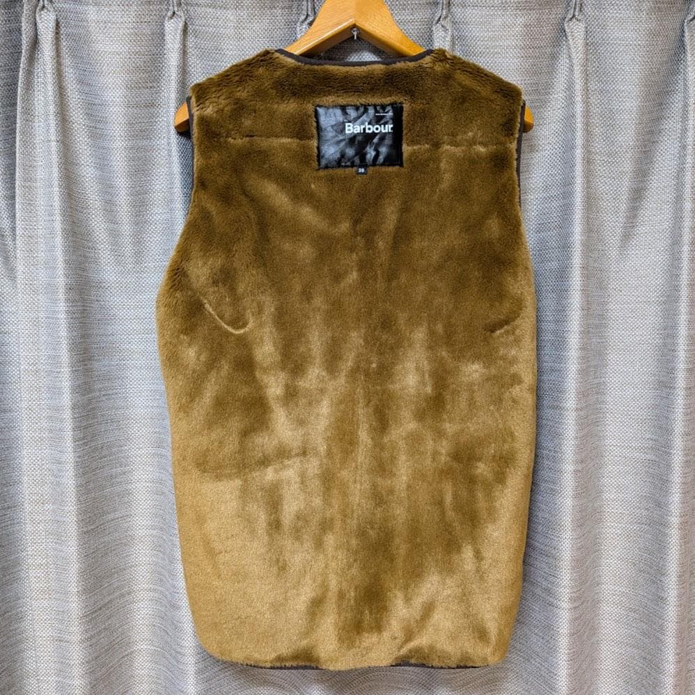 美品 Barbour フロントジップ ファー ライナー ベスト 38