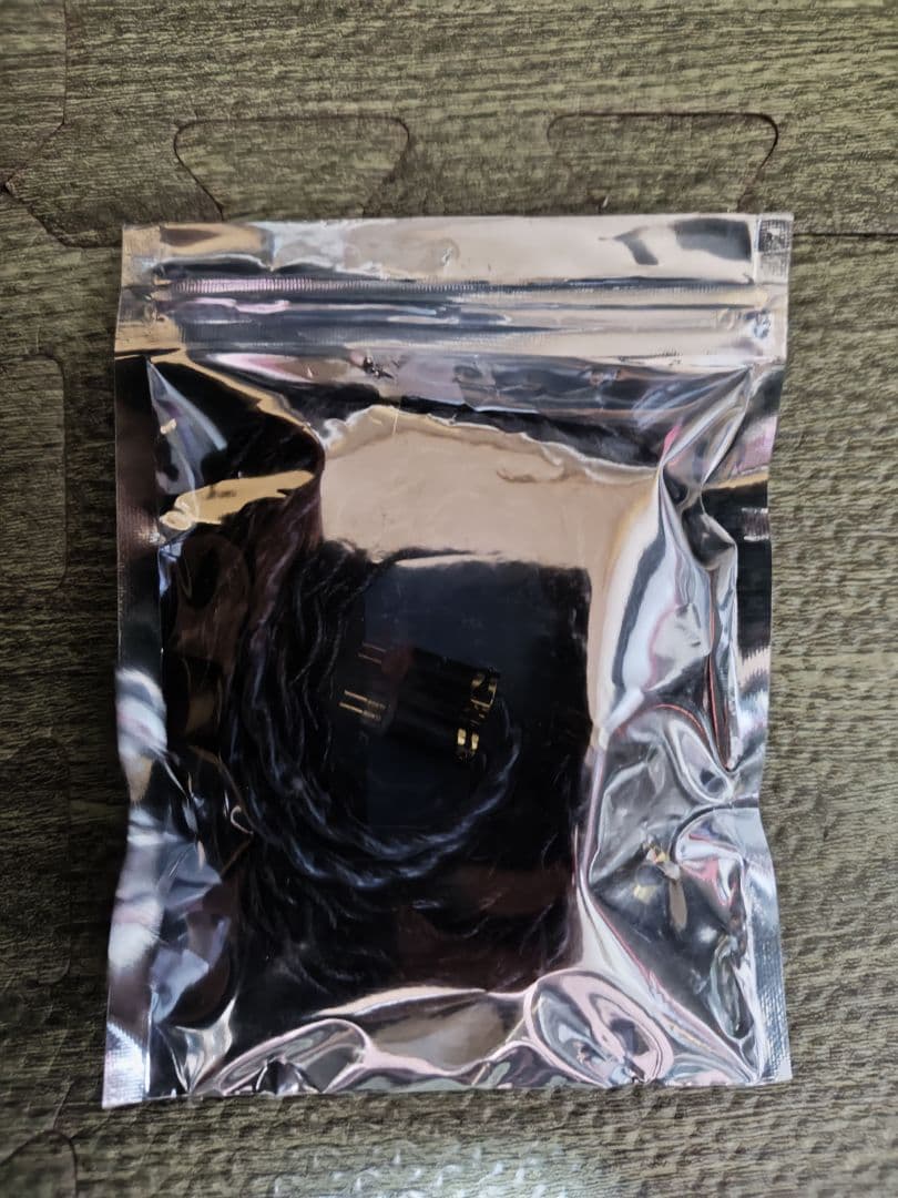 JSHifi 2pin3.5mm イヤホンケーブル 約1.2m　金烏