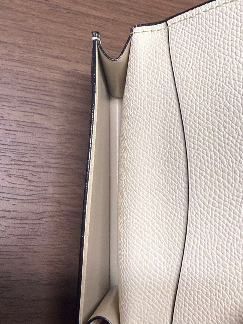 【最終値下げ】美品Valextra アイボリー 名刺入れ