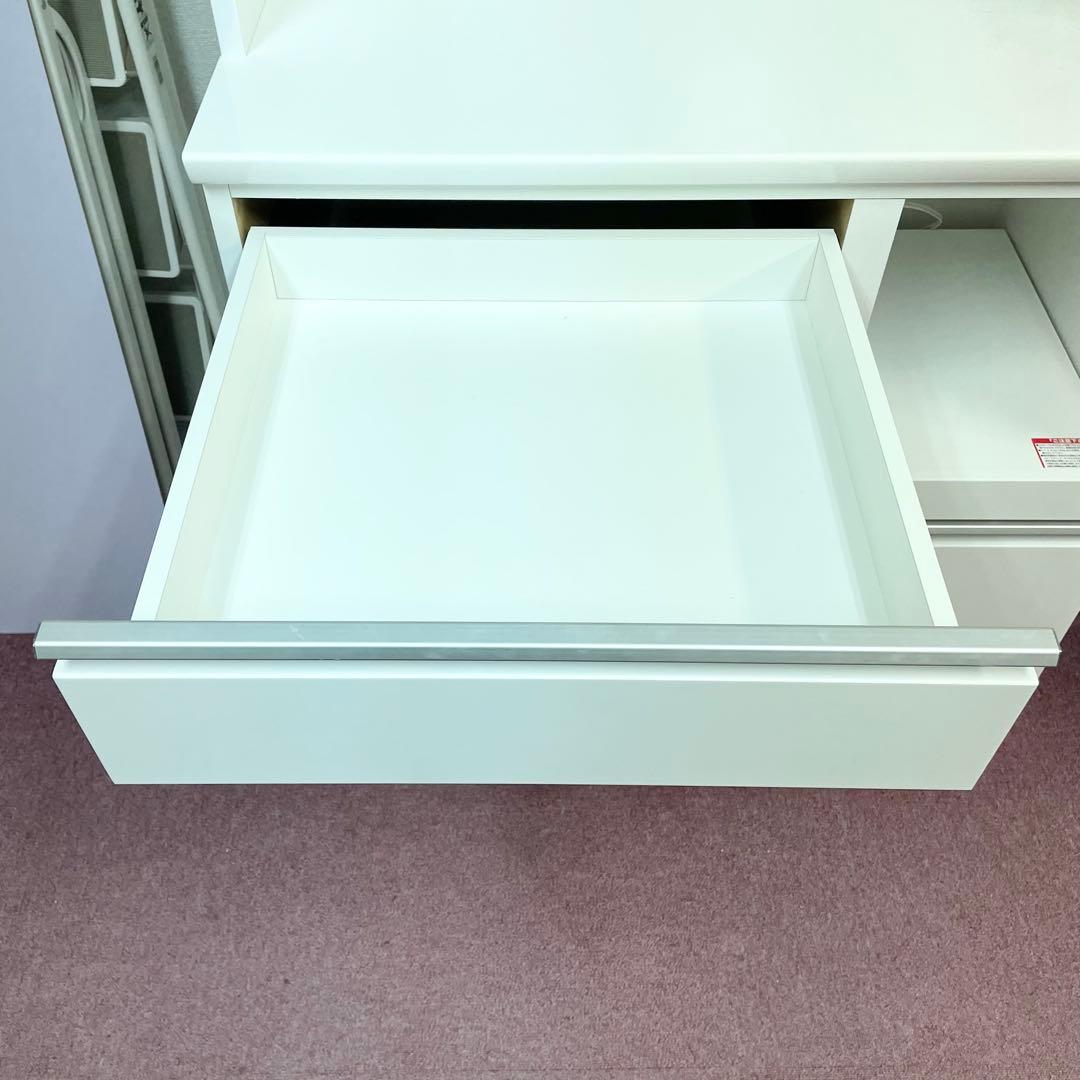 ニトリ　キッチンボード　食器棚　レジューム