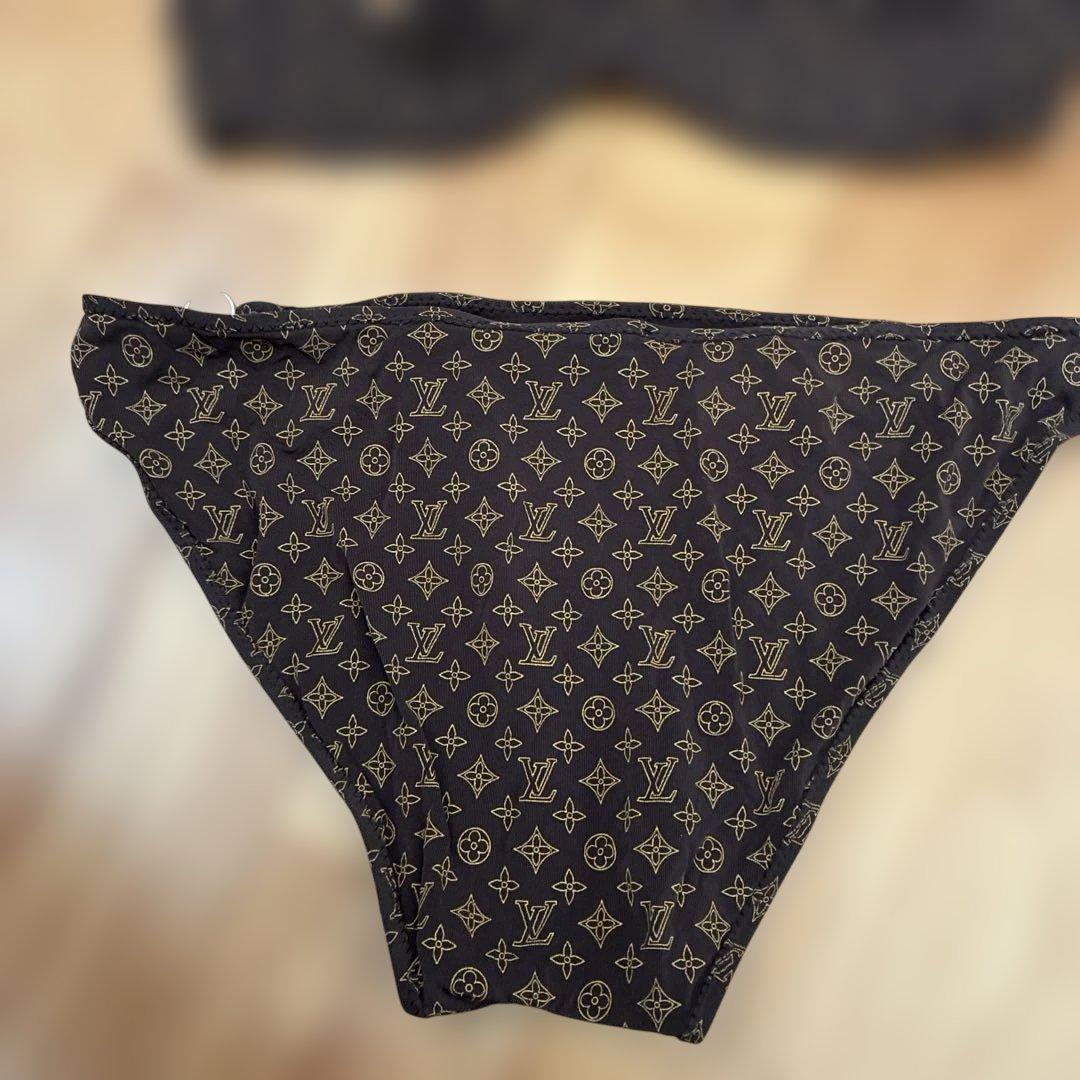 ルイヴィトン 水着　ビキニ