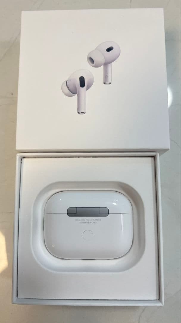 Apple AirPods Pro 充電ケース付き