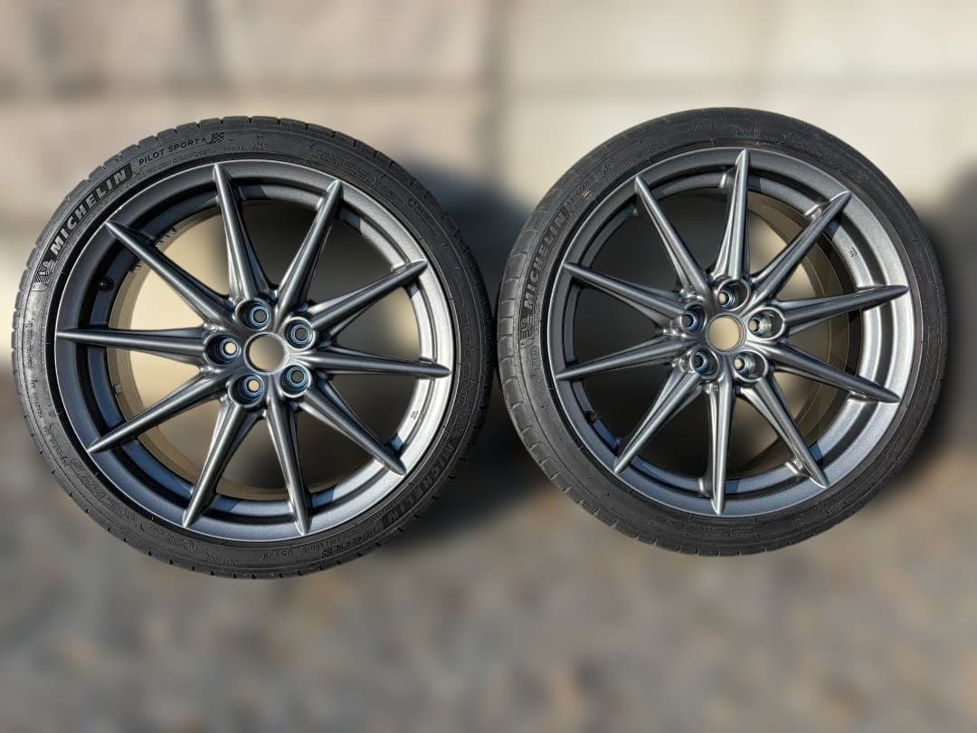 ZD8 純正 18インチx7.5J ホイール&タイヤ（215/40R18）