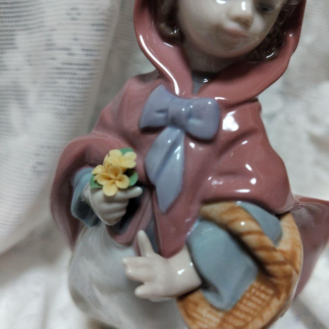 リヤドロ1008500 赤ずきん