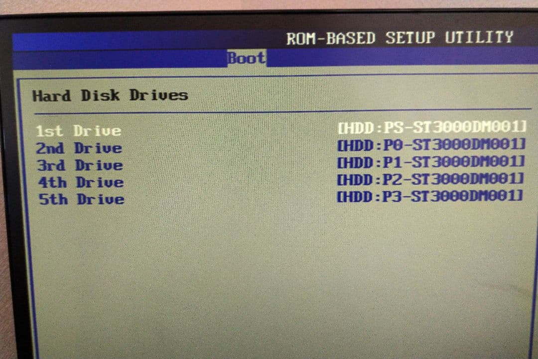 サーバー HP Proliant microserver 15TB