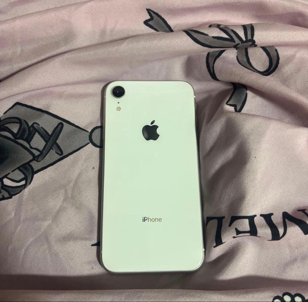 Apple iPhone XR 本体 SIMロック解除済み