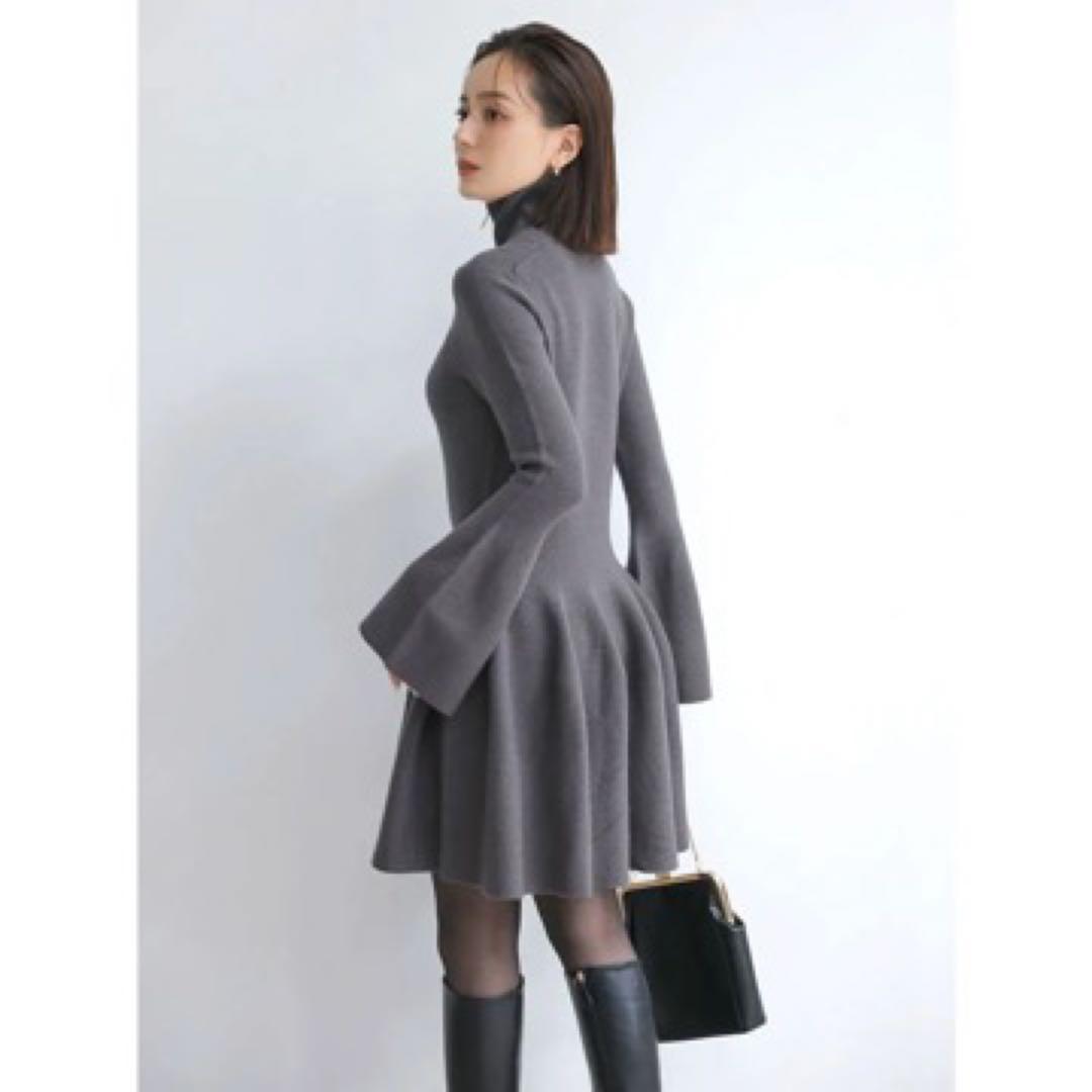 anuans 2024年モデルフレアーミニニットワンピース　グレー