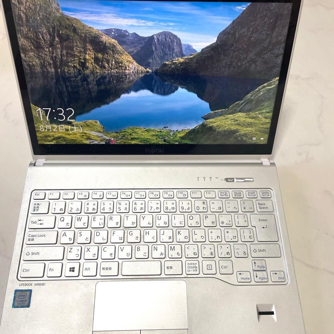 富士通 LIFEBOOK SH90/B1 ホワイト パソコン Windows